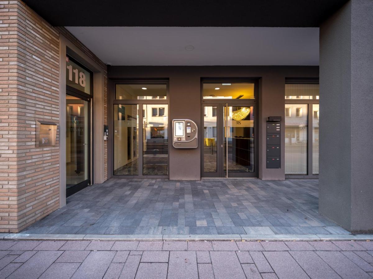 Rs-Hotel - Smart & Modern Hotel Apartments Брюль Экстерьер фото
